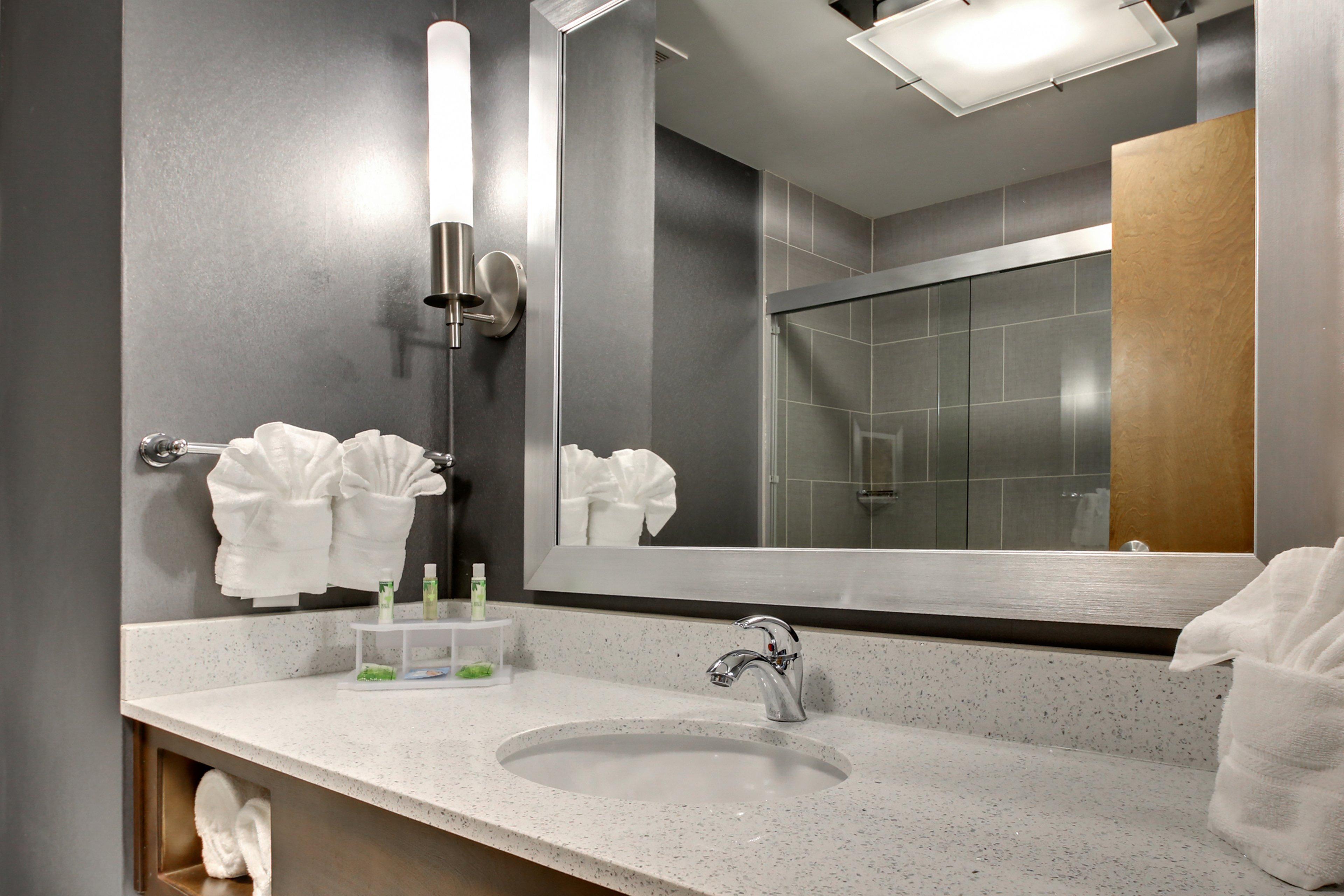 Holiday Inn Express & Suites Олбані Екстер'єр фото