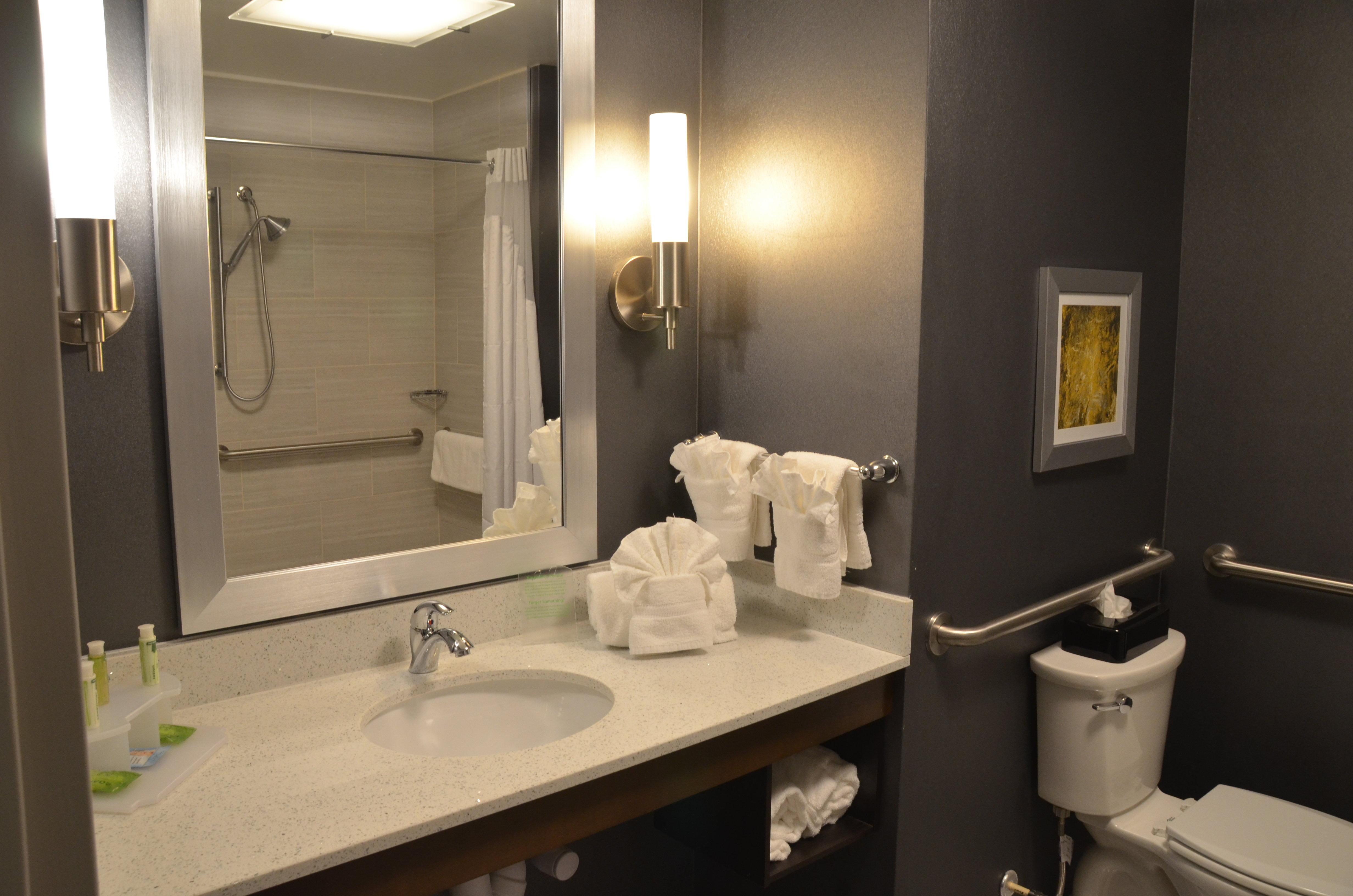 Holiday Inn Express & Suites Олбані Екстер'єр фото