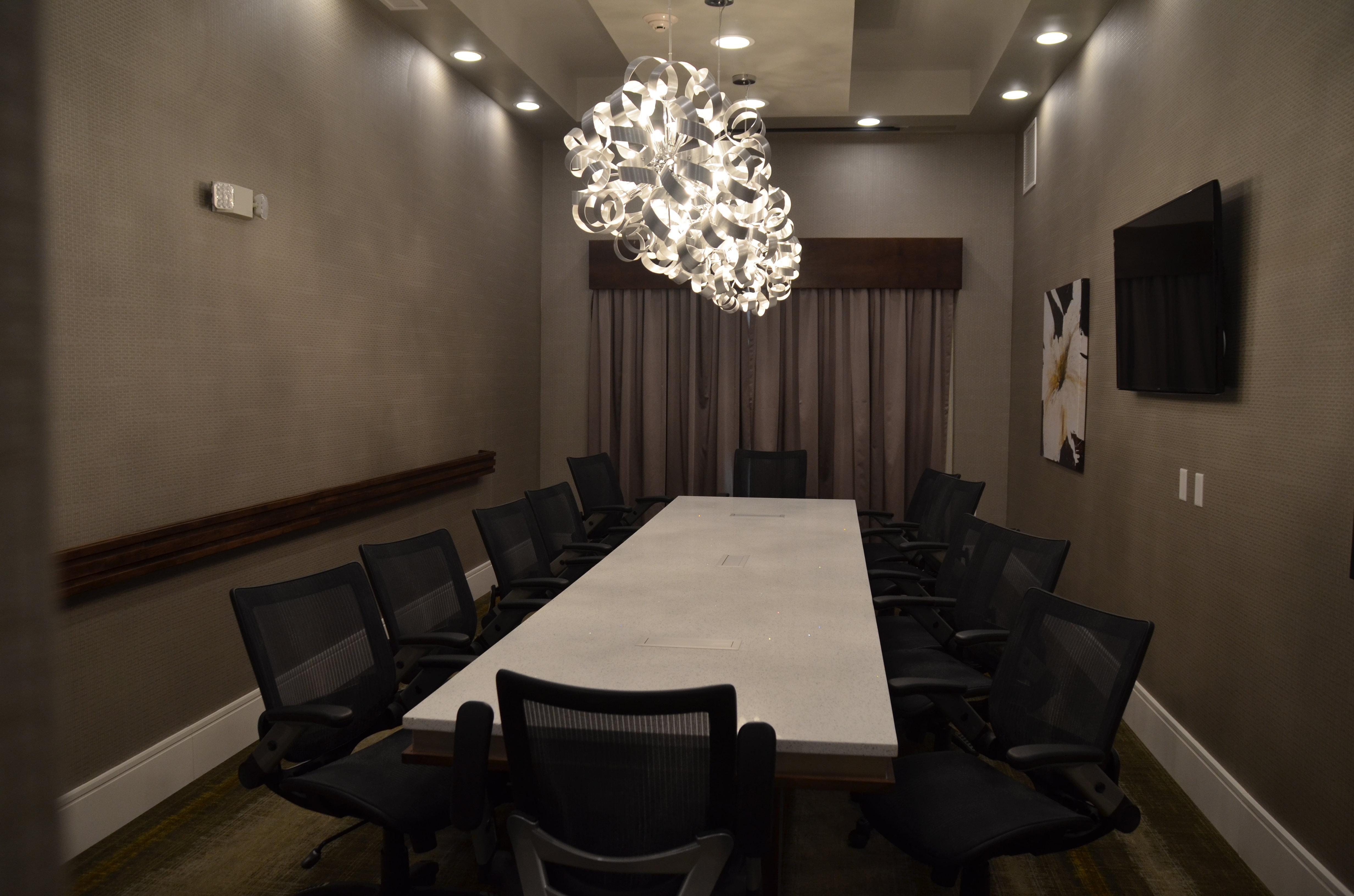 Holiday Inn Express & Suites Олбані Екстер'єр фото