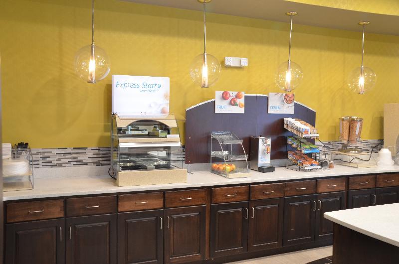Holiday Inn Express & Suites Олбані Екстер'єр фото